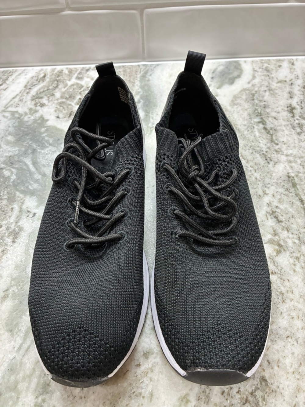 Women’s Casual Knit Slip-On Sneakers - Black